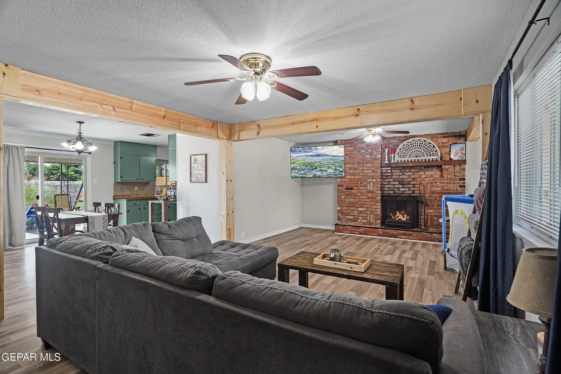 Photo of 5804 TAUTOGA Drive