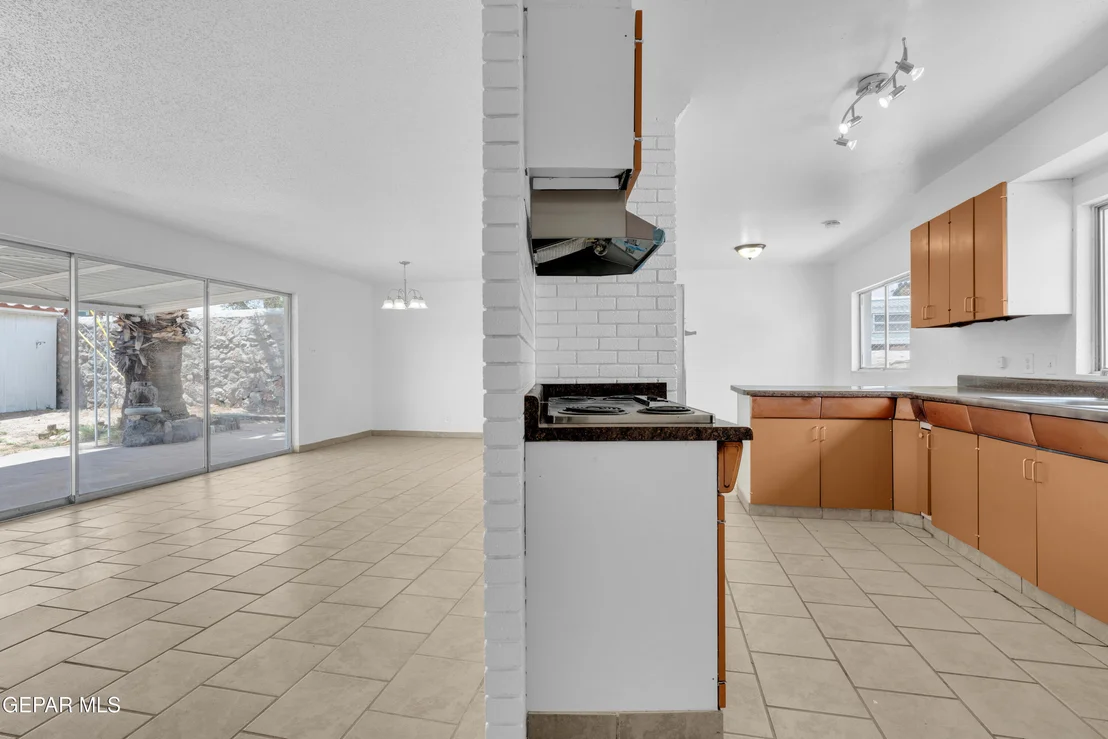 Photo of 6033 Isabella Drive
