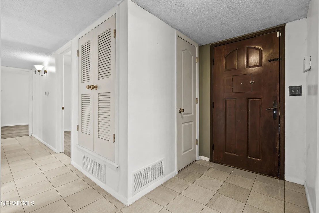 Photo of 805 MARIMBA Drive