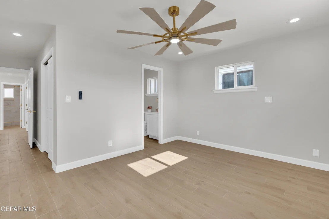 Photo of 9524 RALEIGH Drive