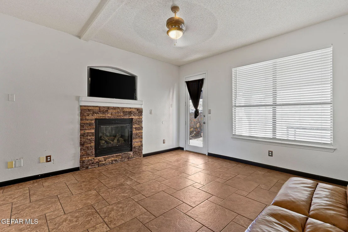 Photo of 12441 Paseo Blanco Drive