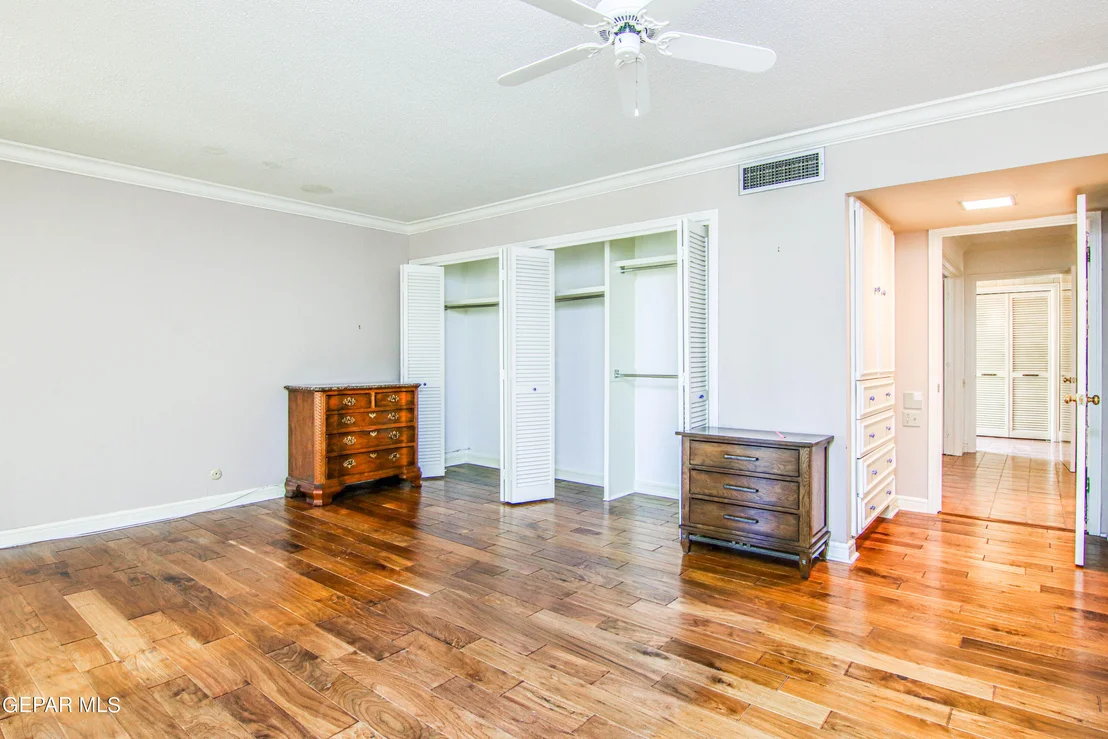 Photo of 6041 TORREY PINES Drive