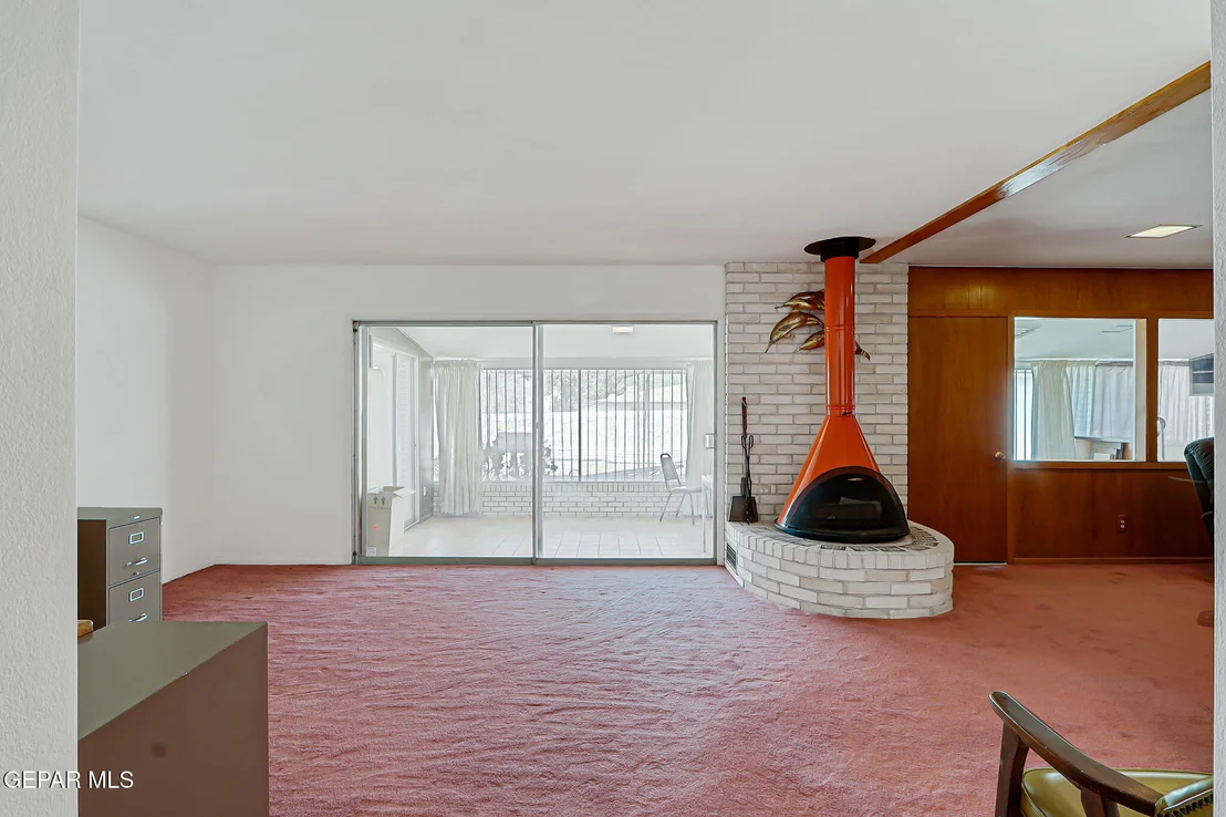 Photo of 4209 NORFOLK Lane