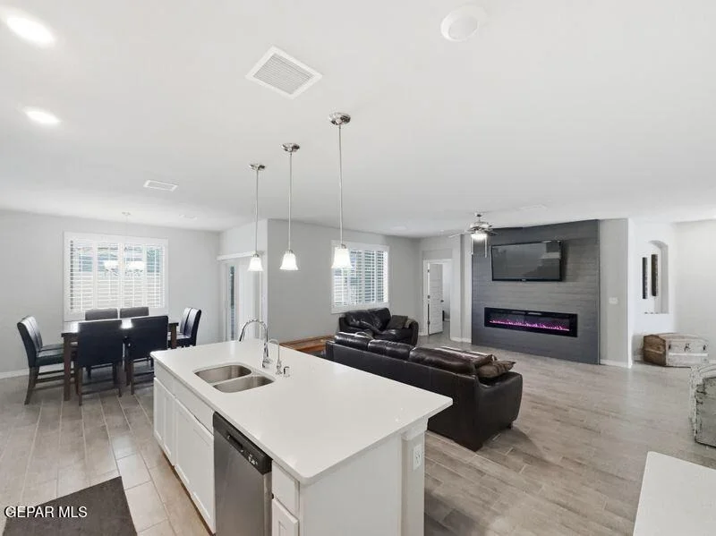 Photo of 2370 ENCHANTED BUTTE