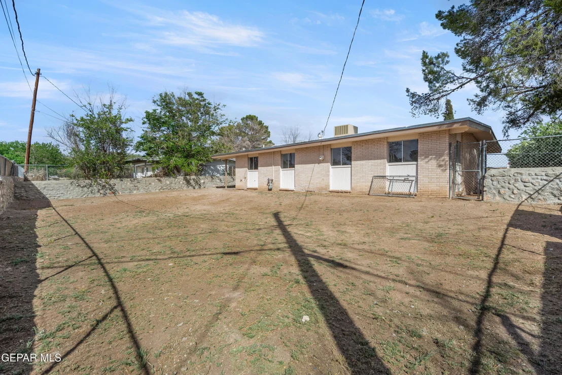 Photo of 305 CORVENA Way