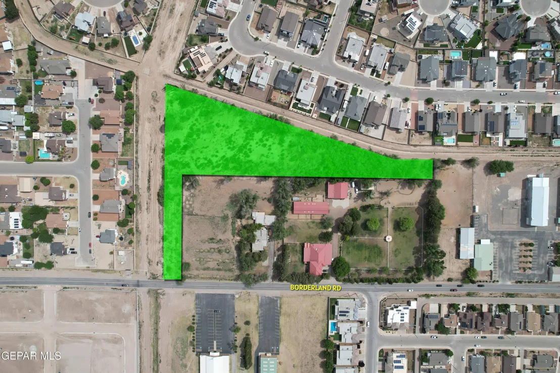 Photo of 922 W BORDERLAND Road