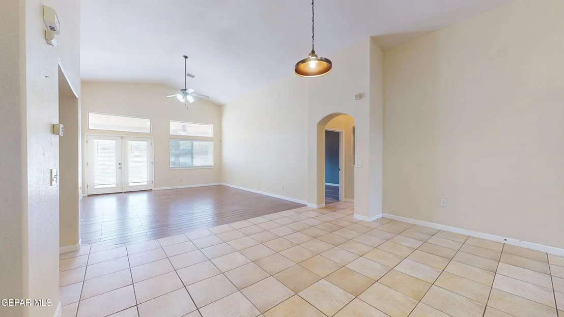 Photo of 820 La Florida Drive