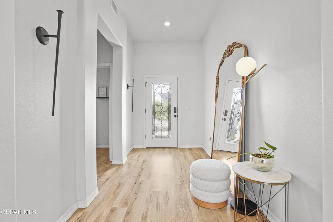 Photo of 5500 VALLEY OAK Drive