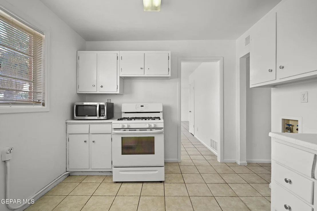 Photo of 9139 MOUNT ETNA Drive