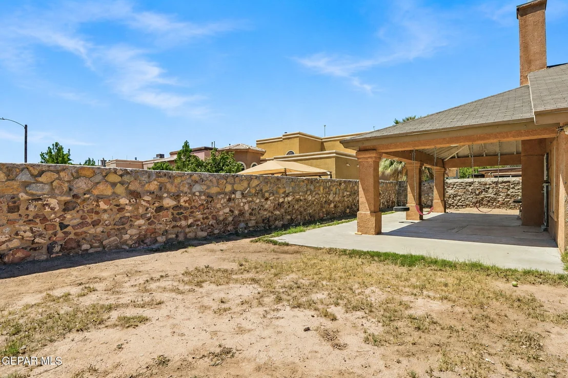 Photo of 835 SUN CITY PARK Court