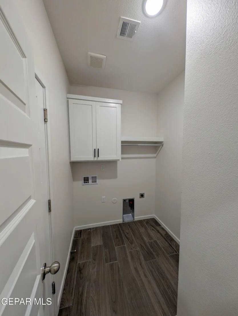 Photo of 980 Barbara Avenue