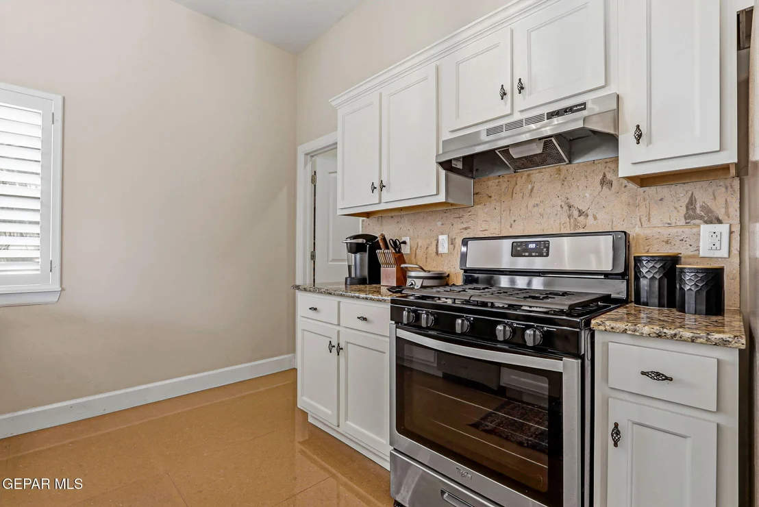 Photo of 5833 SPANISH Place