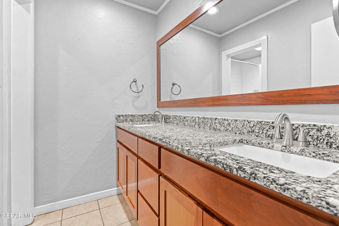 Photo of 700 DE LEON Drive