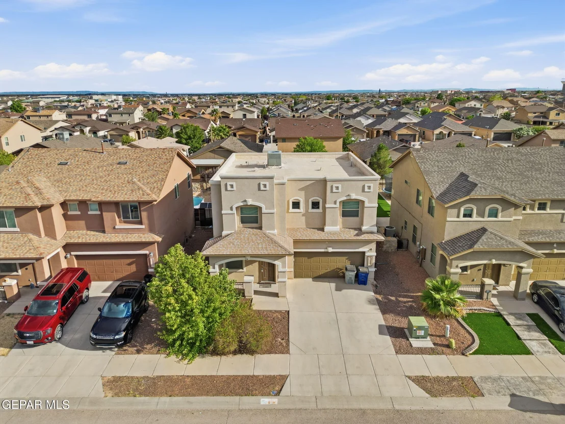Photo of 14668 OLDENBERG Court