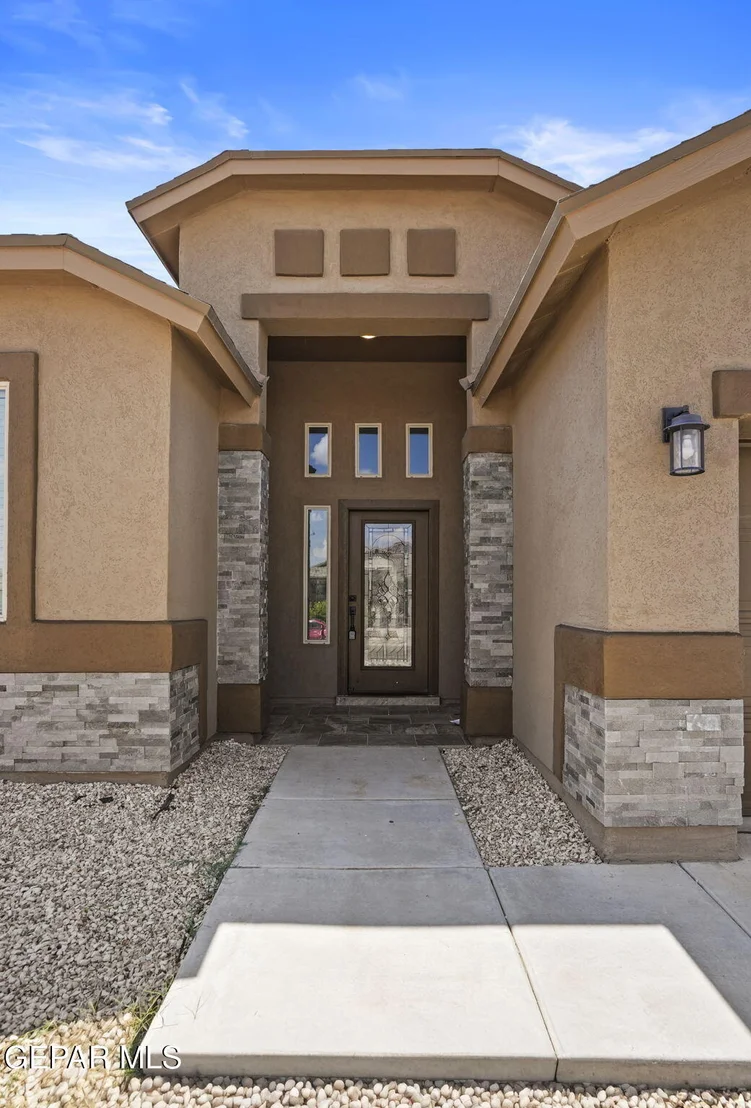Photo of 6012 HIDDEN ACRES Drive