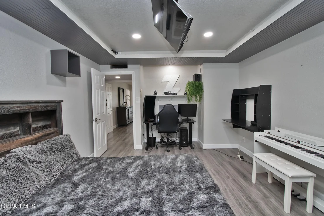 Photo of 6777 Villa Hermosa Drive