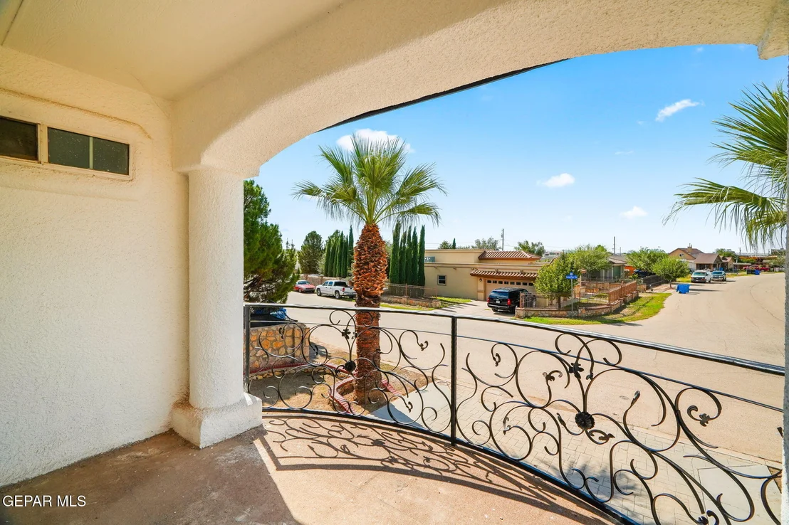 Photo of 12385 Orchard Park