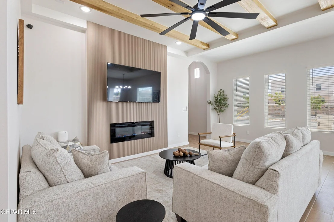 Photo of 1425 DYLAN Place