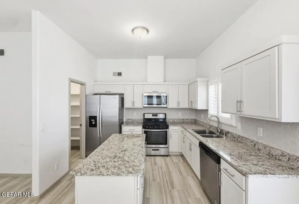Photo of 613 CEDARWOOD Drive