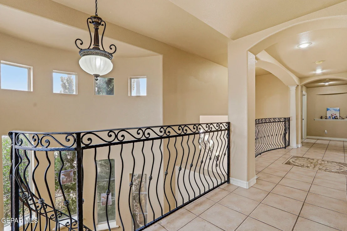 Photo of 609 MEADOW WILLOW Drive