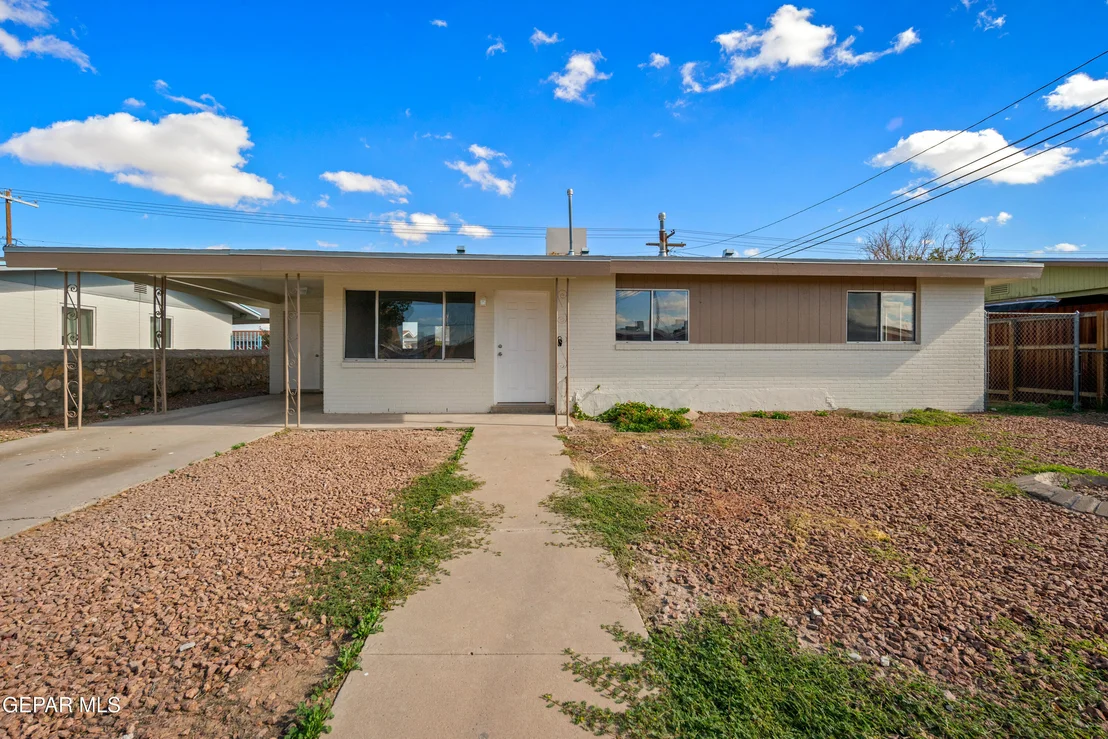 Photo of 412 INDIAN Place