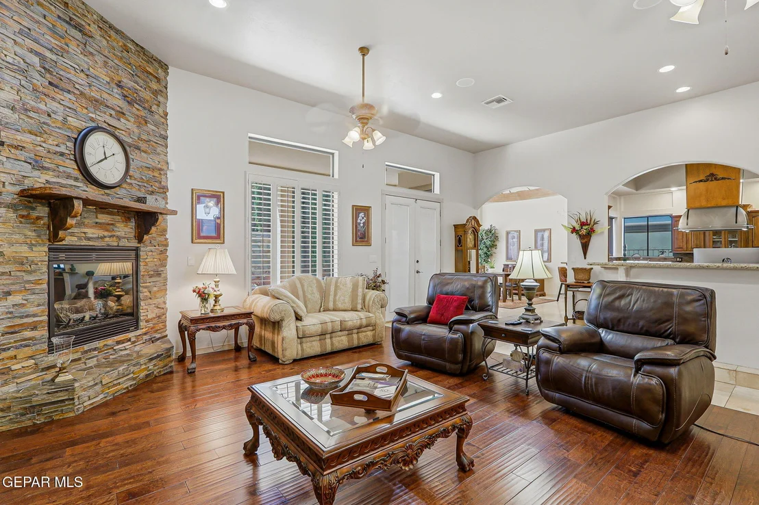 Photo of 6340 FRANKLIN RED Drive