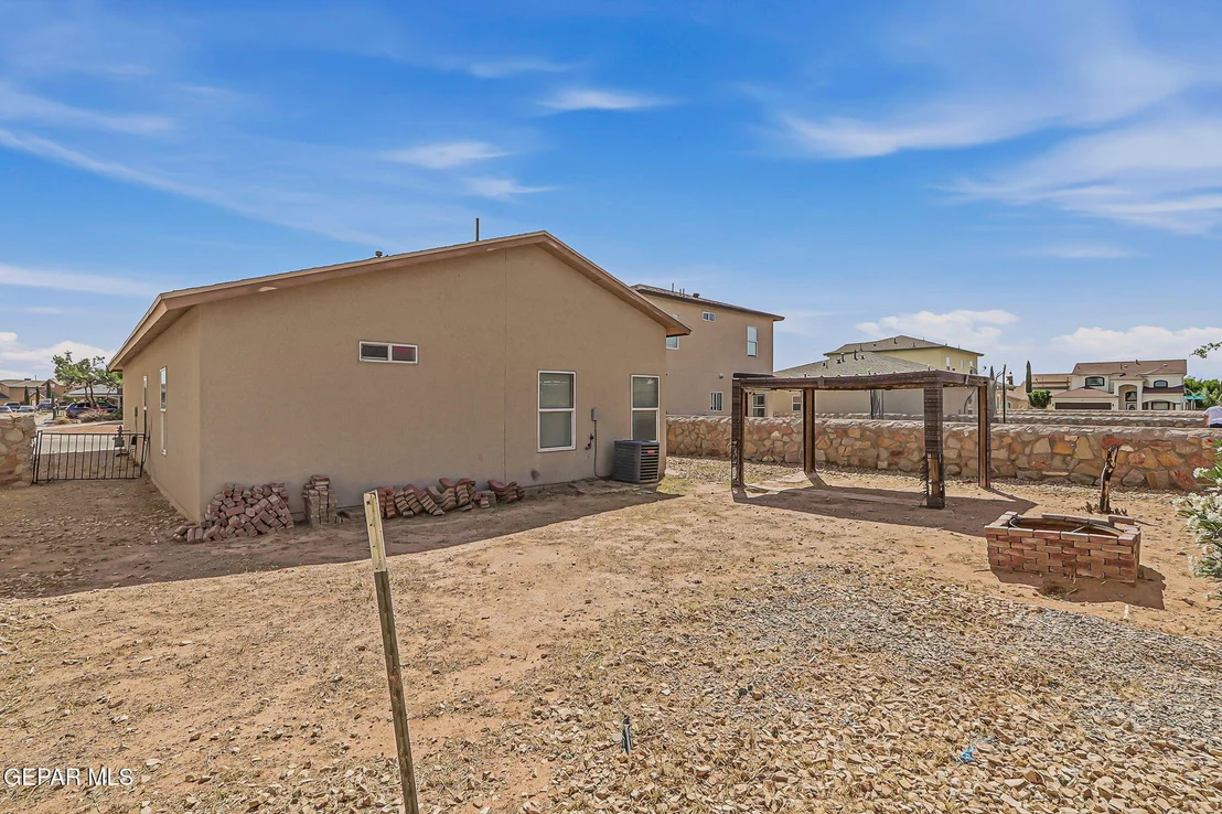Photo of 7152 MESQUITE TREE Lane