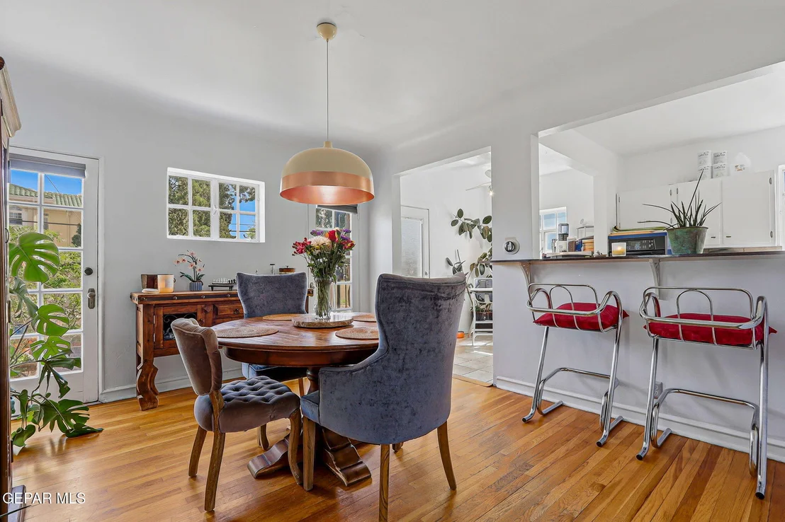 Photo of 700 E BALTIMORE Drive
