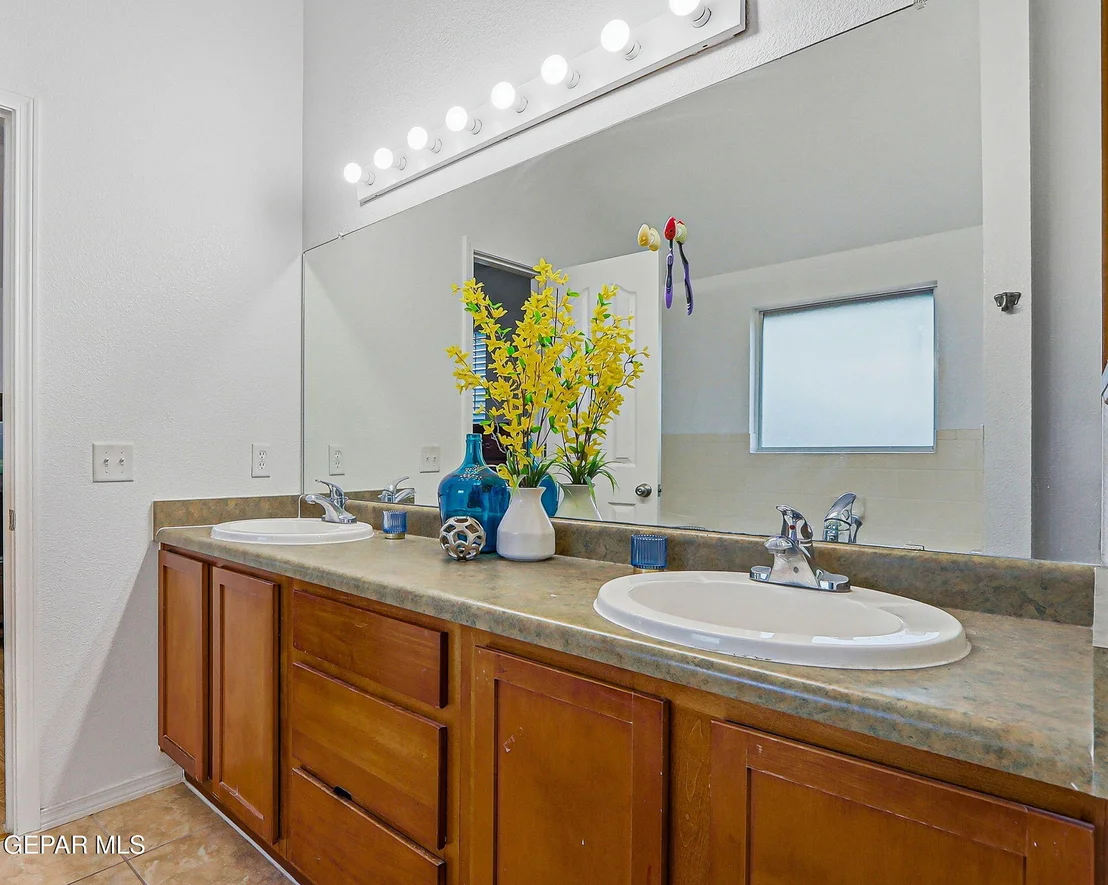Photo of 680 Sequeiros Court