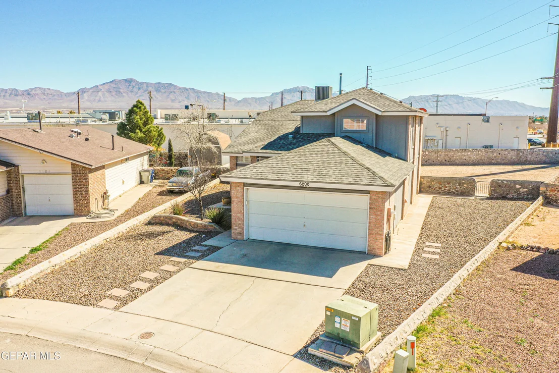 Photo of 6200 KENNETH CAPSHAW Place