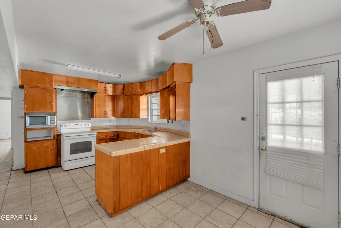 Photo of 3901 FLAMINGO Drive