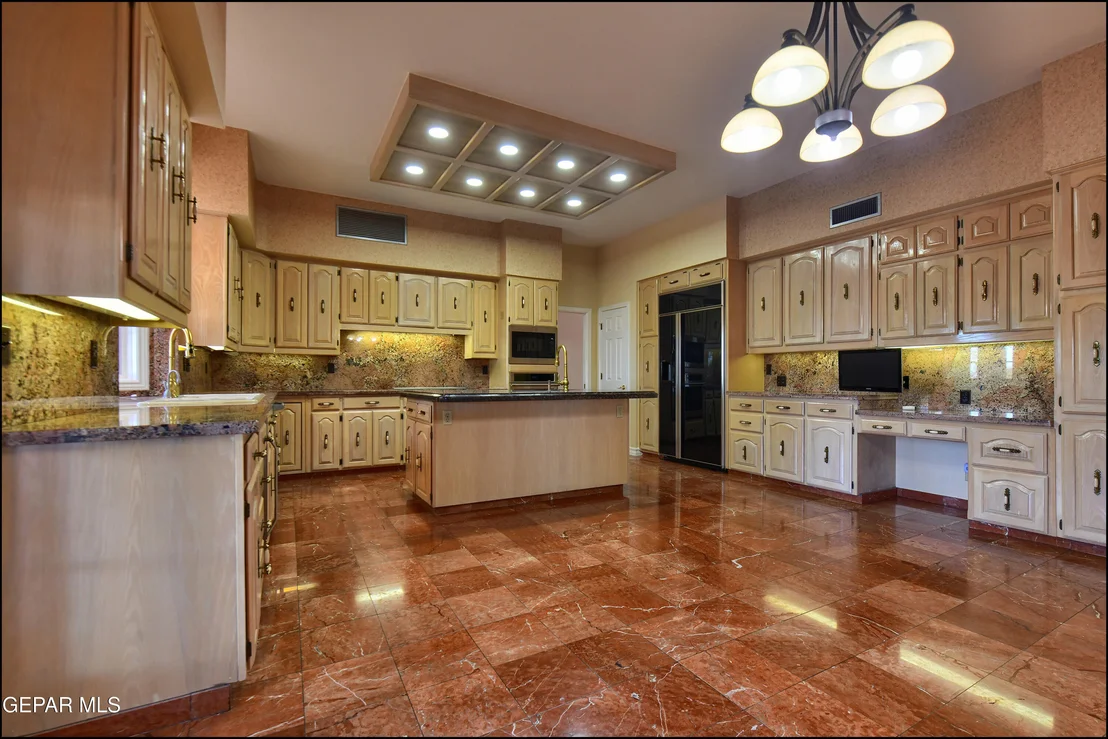 Photo of 1605 BILLY CASPER Drive