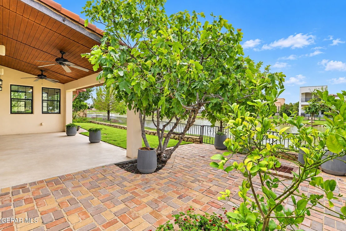 Photo of 5617 RIVER RUN Street