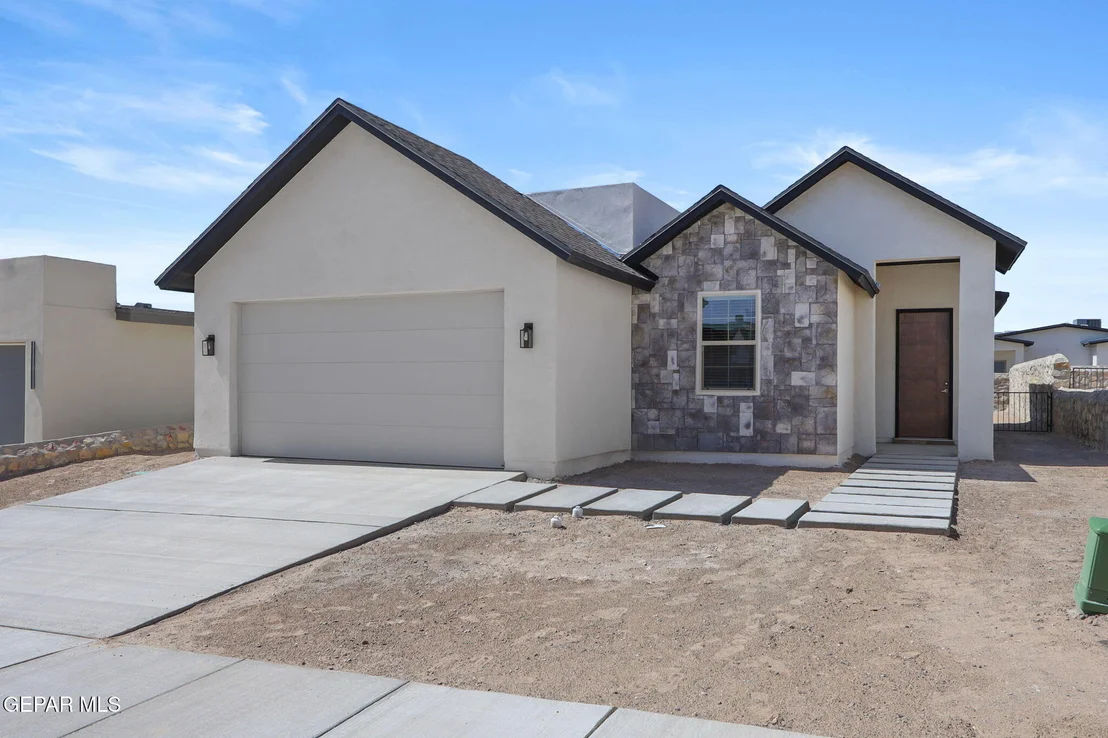 Photo of 521 OSIER Drive