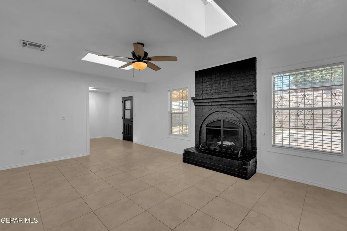 Photo of 10401 Aphrodite Drive