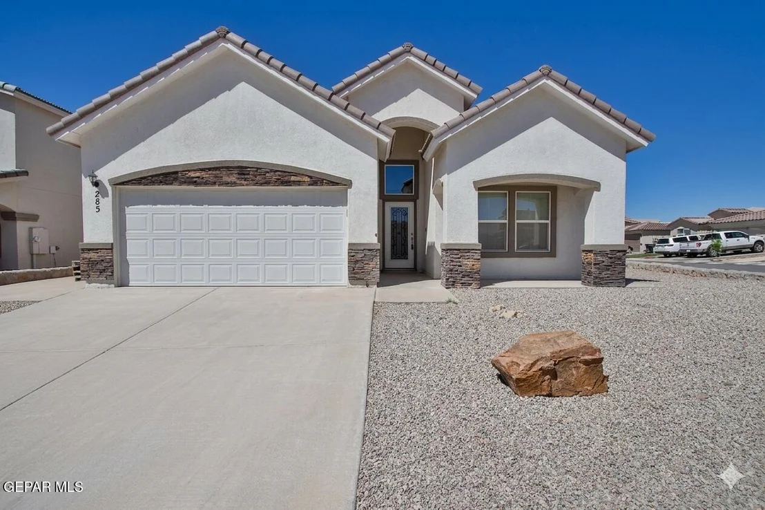 Photo of 285 PENBRIDGE Place