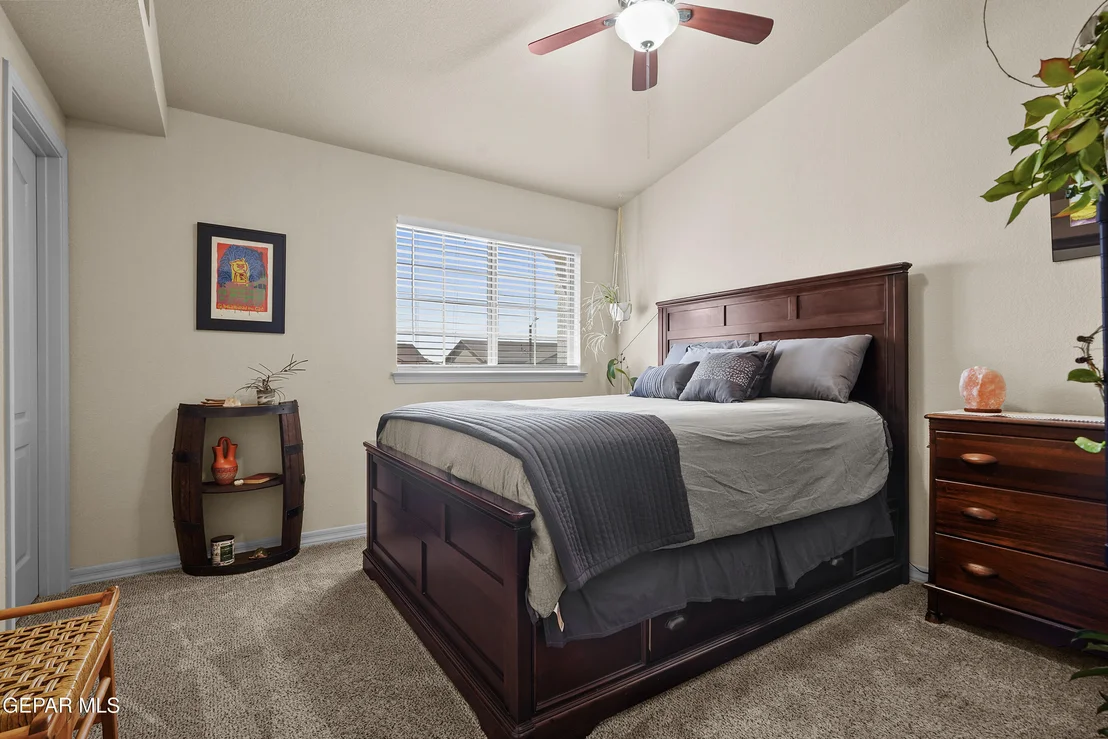 Photo of 14425 APPLE POINT Court