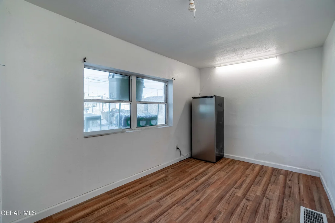 Photo of 3507 Bisbee Avenue