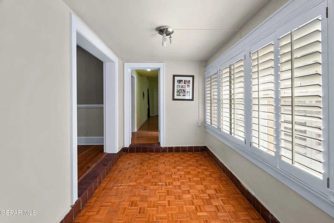Photo of 3020 Wheeling Avenue