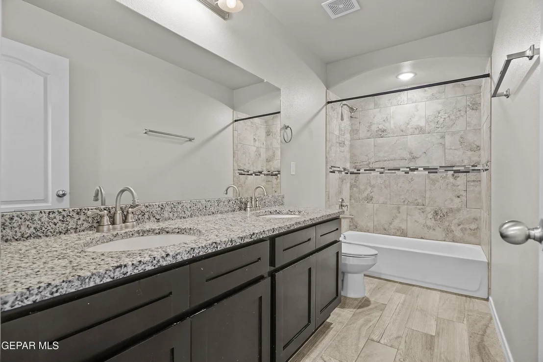 Photo of 7401 EAGLE VISTA Drive