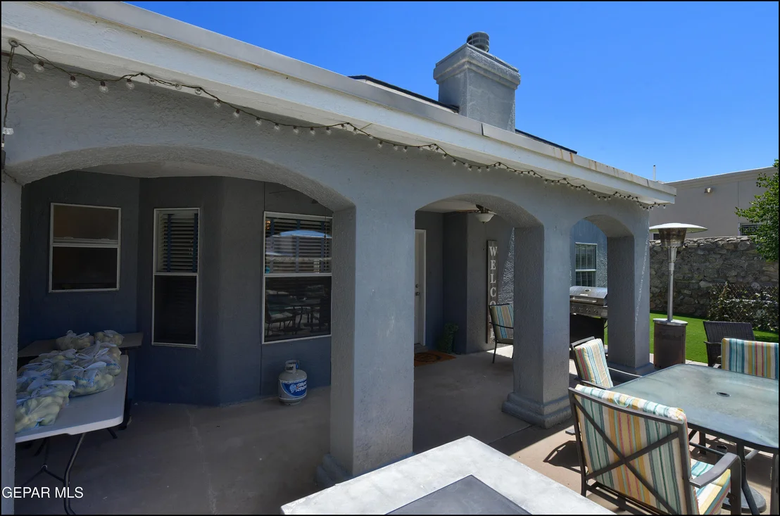 Photo of 6516 Isla del Rey Drive