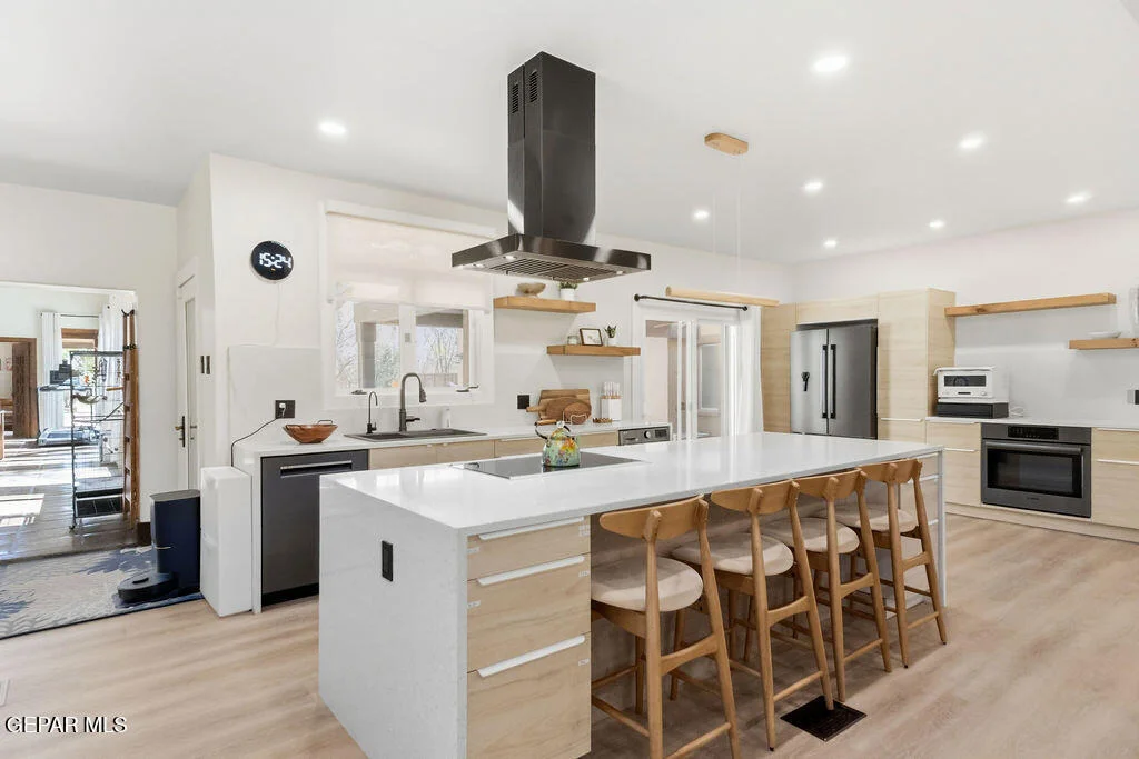 Photo of 300 ROSEMONT Drive