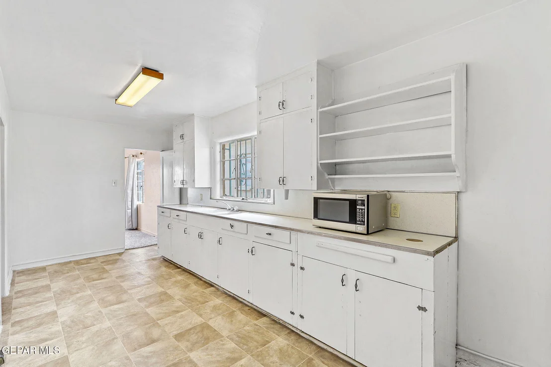 Photo of 4231 LEAVELL Avenue
