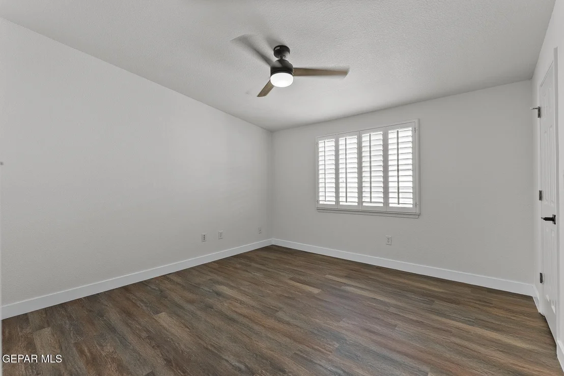 Photo of 6637 WIND RIDGE Drive