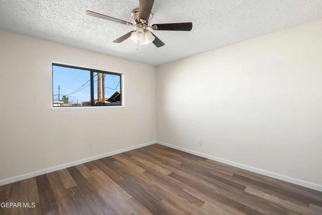 Photo of 220 MARAVILLA Drive