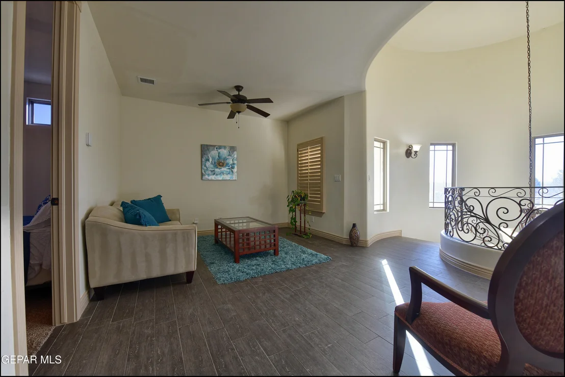 Photo of 5536 RIVER RUN Street