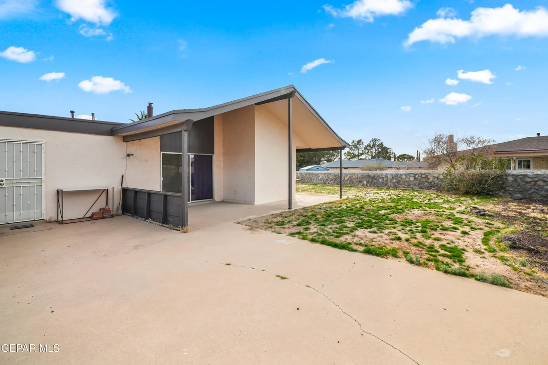 Photo of 1417 MONTE NEGRO Drive