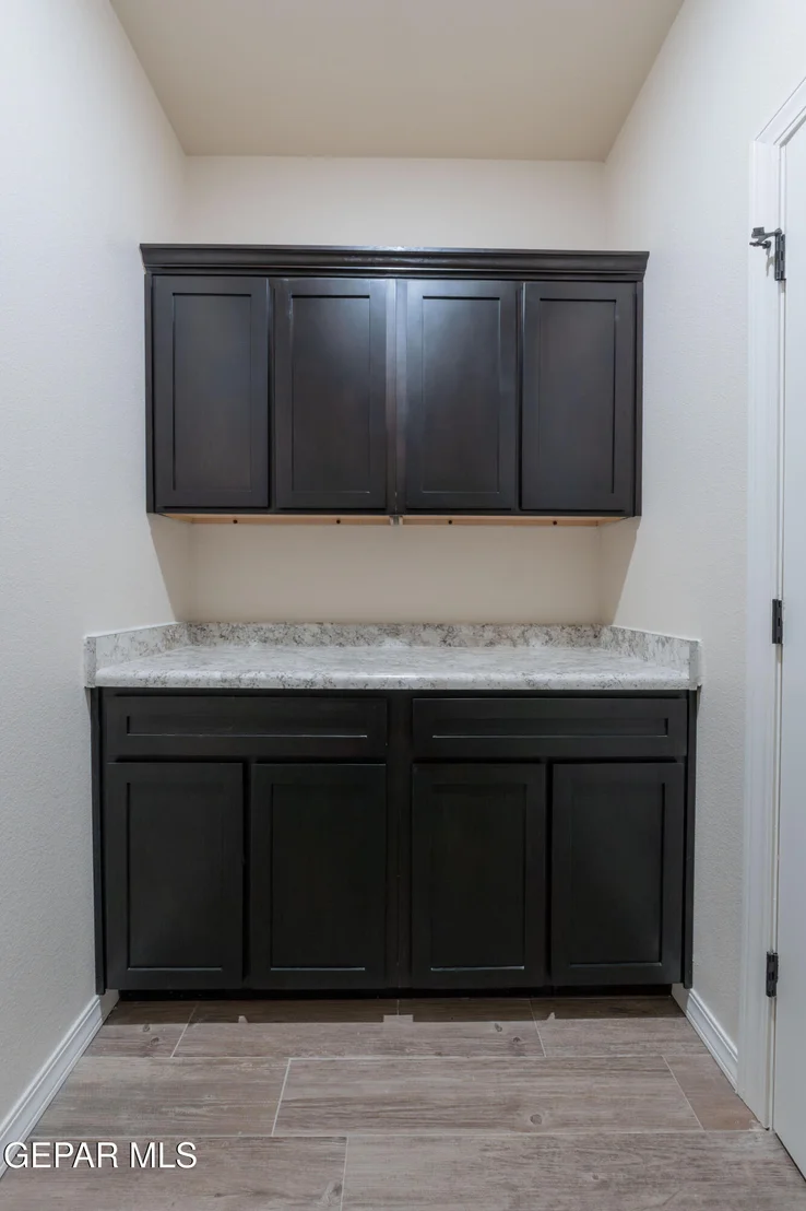 Photo of 325 Sand Gate Drive