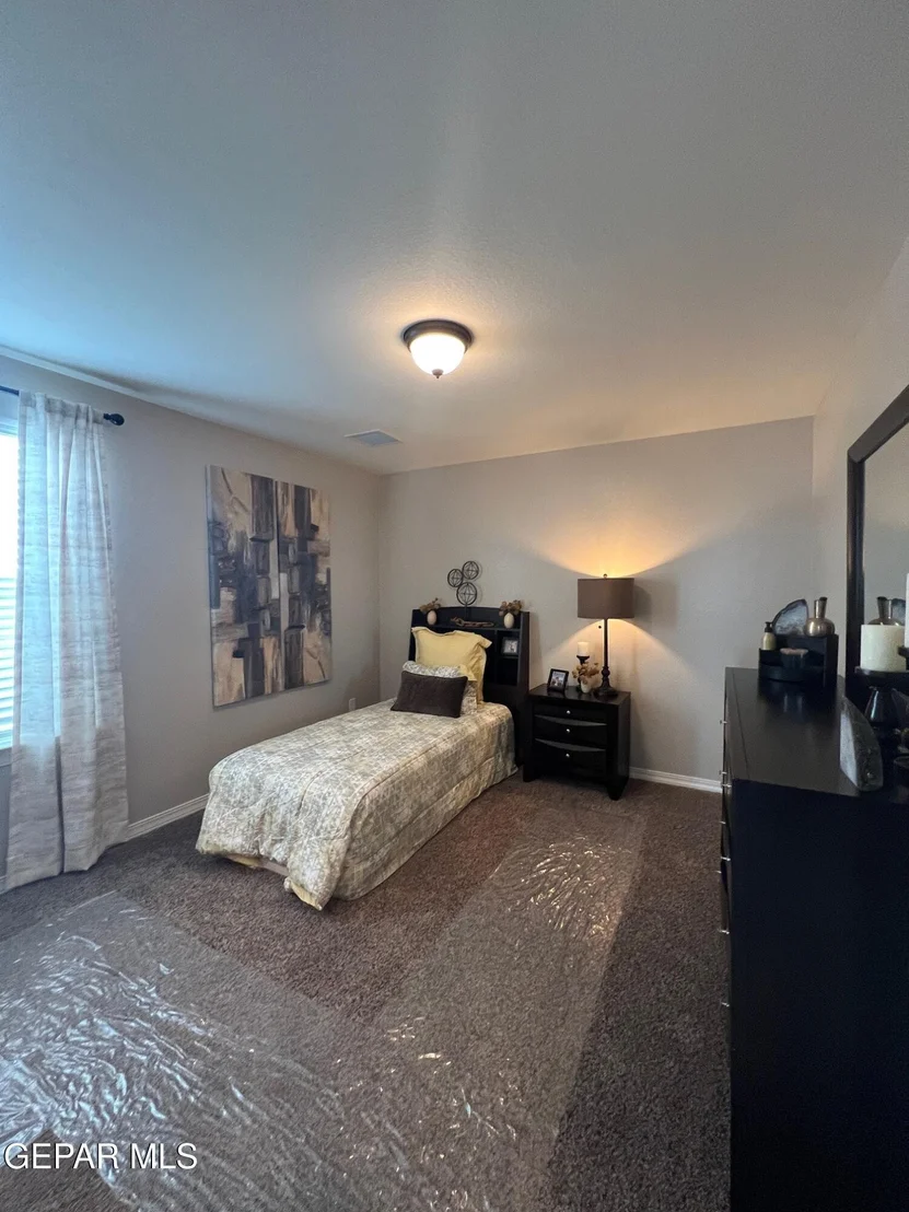 Photo of 10717 Aaron Street
