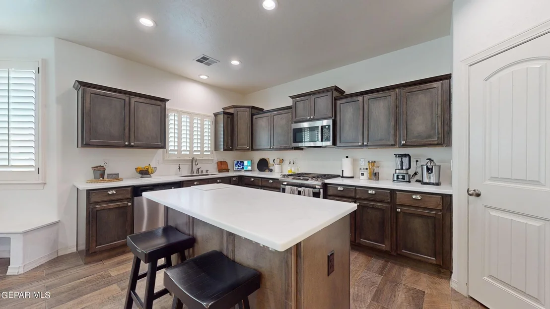 Photo of 13870 SUMMER Way